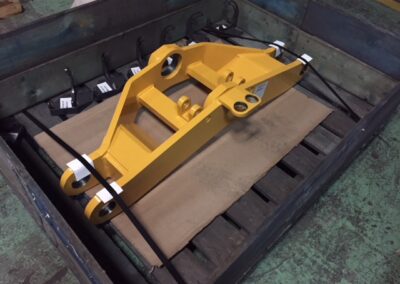 PAINTED FRONT MOTOR GRADER AXLE